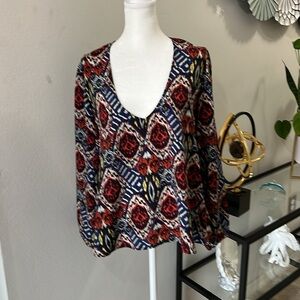 EXCELLENT CONDITION! lovers and friends long sleeve colorful blouse size M